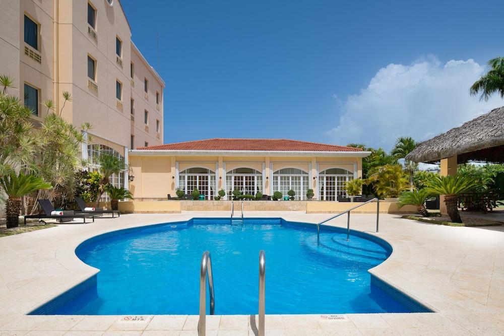 Four Points By Sheraton Santo Domingo Exterior photo