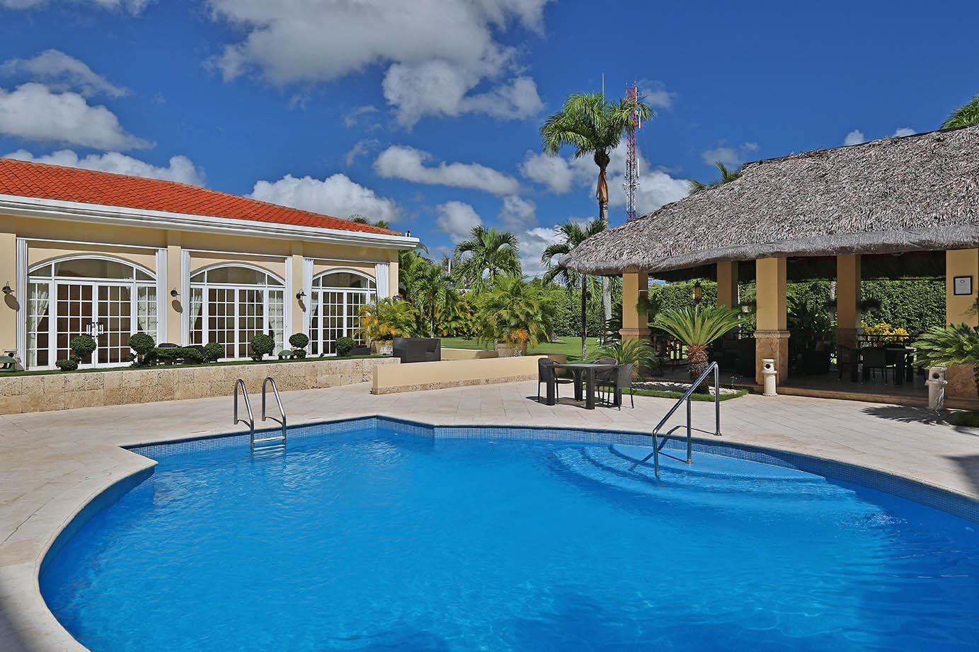 Four Points By Sheraton Santo Domingo Exterior photo