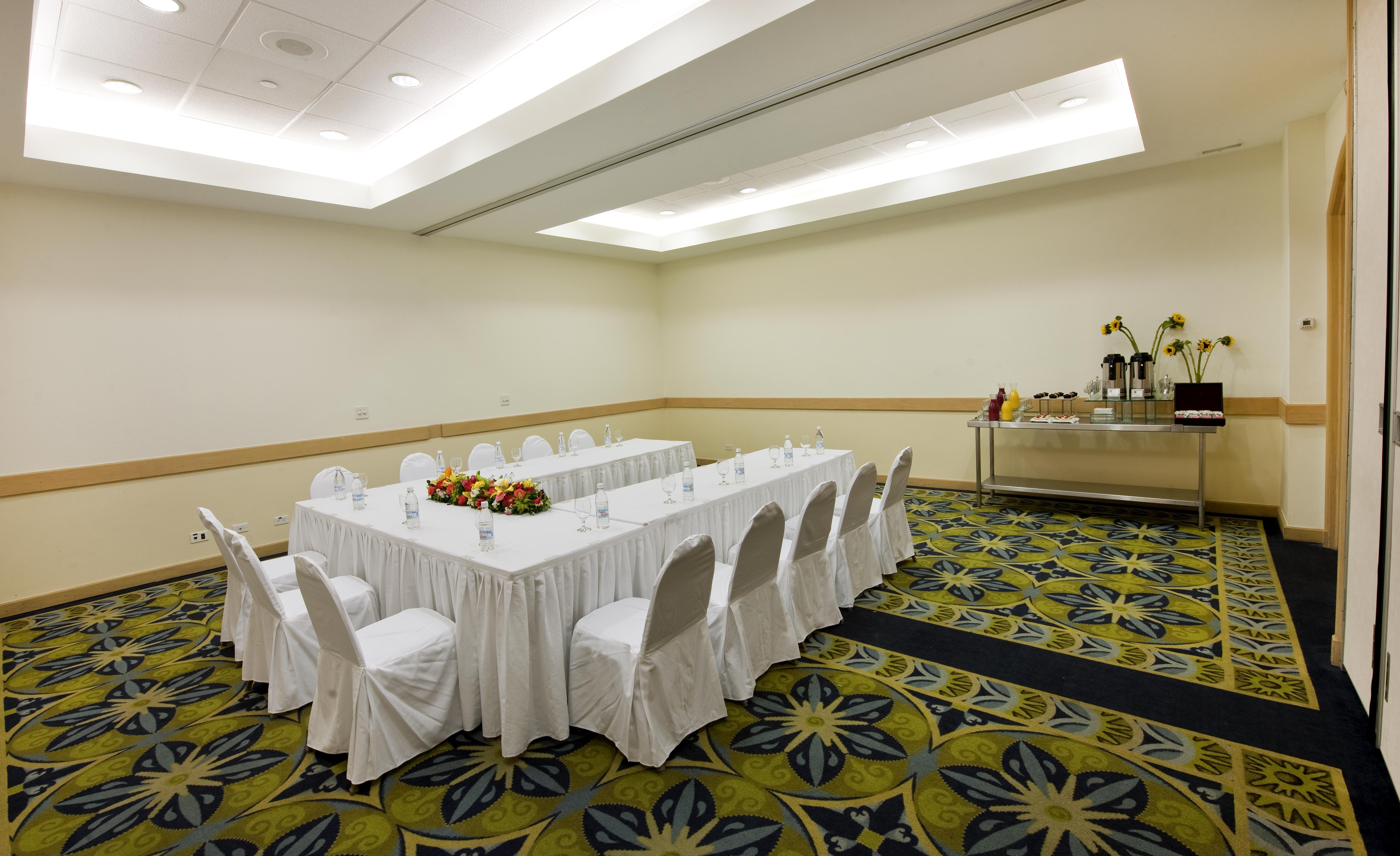 Four Points By Sheraton Santo Domingo Exterior photo