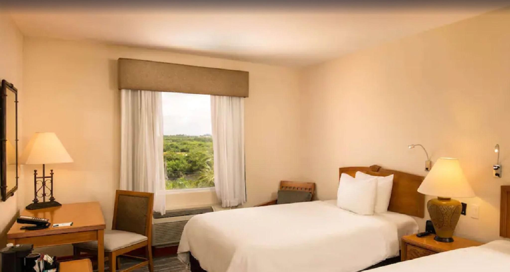 Four Points By Sheraton Santo Domingo Exterior photo