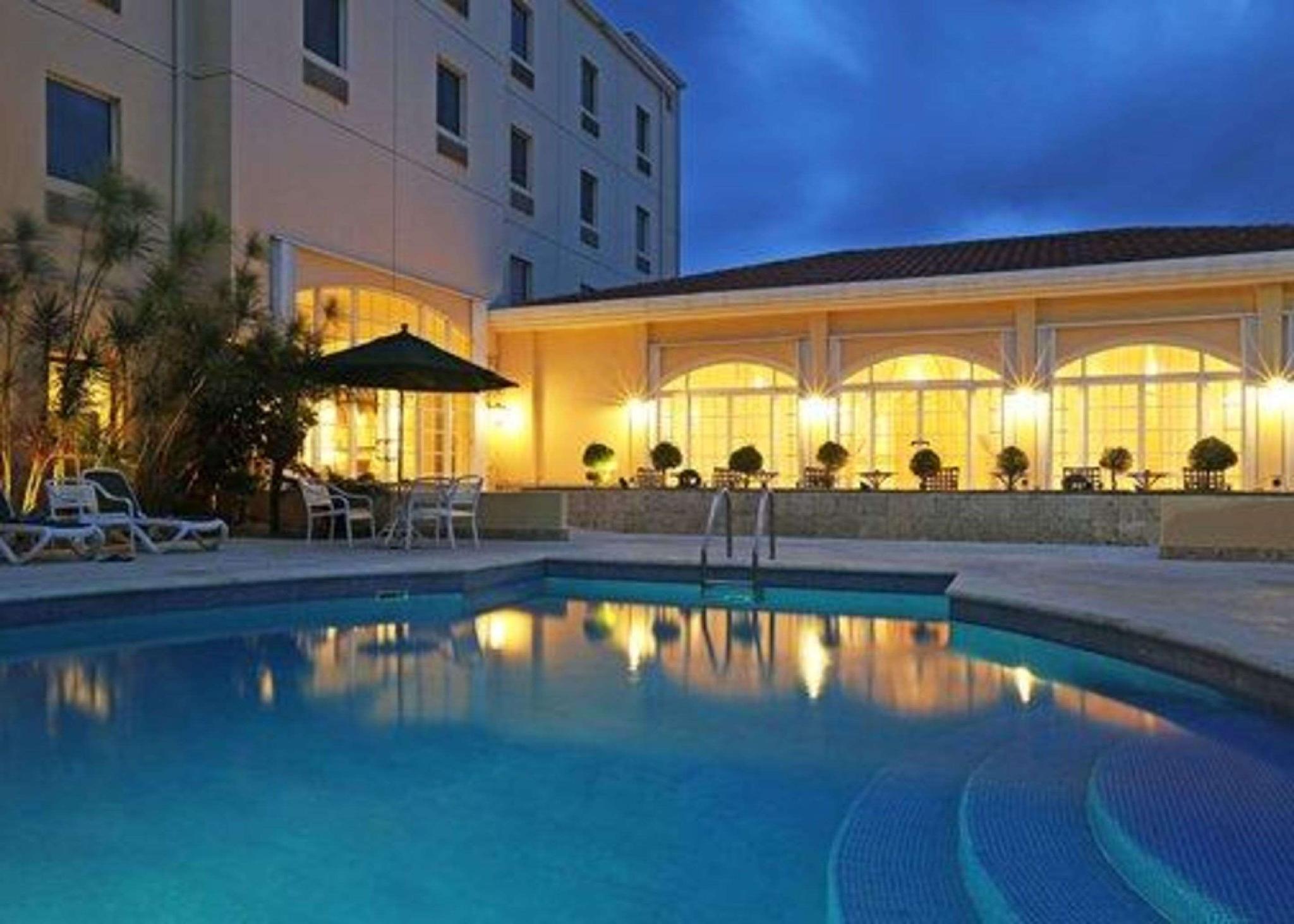 Four Points By Sheraton Santo Domingo Exterior photo