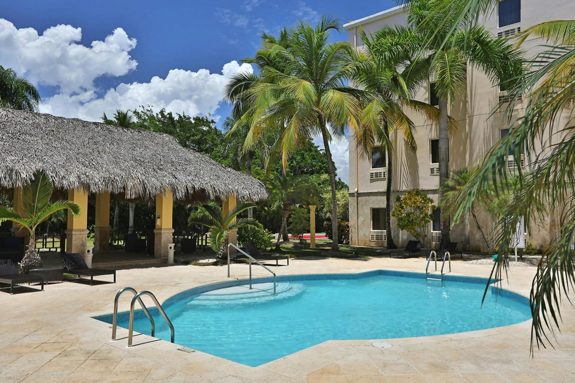 Four Points By Sheraton Santo Domingo Exterior photo